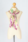 ผ้าพันคอซาตินแบบสี่เหลี่ยม - Satin Square Silk Scarf
