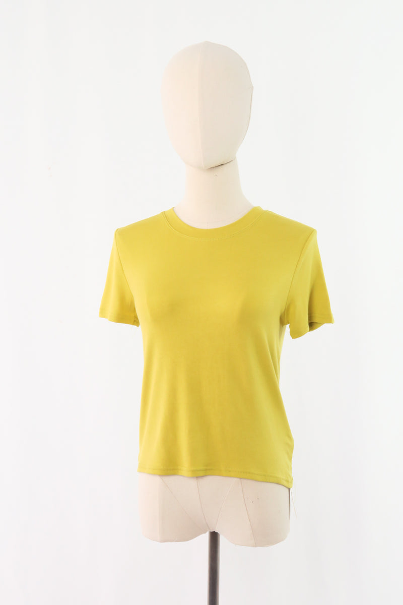 เสื้อยืดสีพื้นคอกลม - Basic T-Shirt No.21137