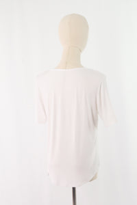 เสื้อยืดสีพื้นคอกลม - Basic T-Shirt No.21137