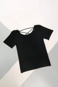 เสื้อยืดแฟชั่นสายไขว้ - Solid Cotton Cut Out T-Shirt Top