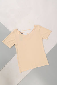 เสื้อยืดแฟชั่นสายไขว้ - Solid Cotton Cut Out T-Shirt Top