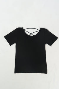 เสื้อยืดแฟชั่นสายไขว้ - Solid Cotton Cut Out T-Shirt Top