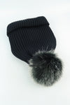 หมวกไหมพรมทรงยาวแต่งปอม -  Bean wool hat he's here Sunday