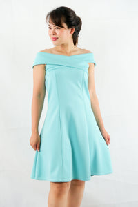 เดรสเปิดไหล่ - Off-The-Shoulder Dress