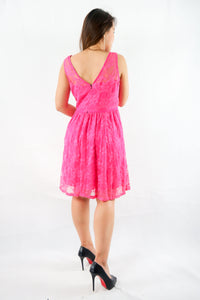 เดรสลูกไม้ - Sleeveless Lace Shift Dress