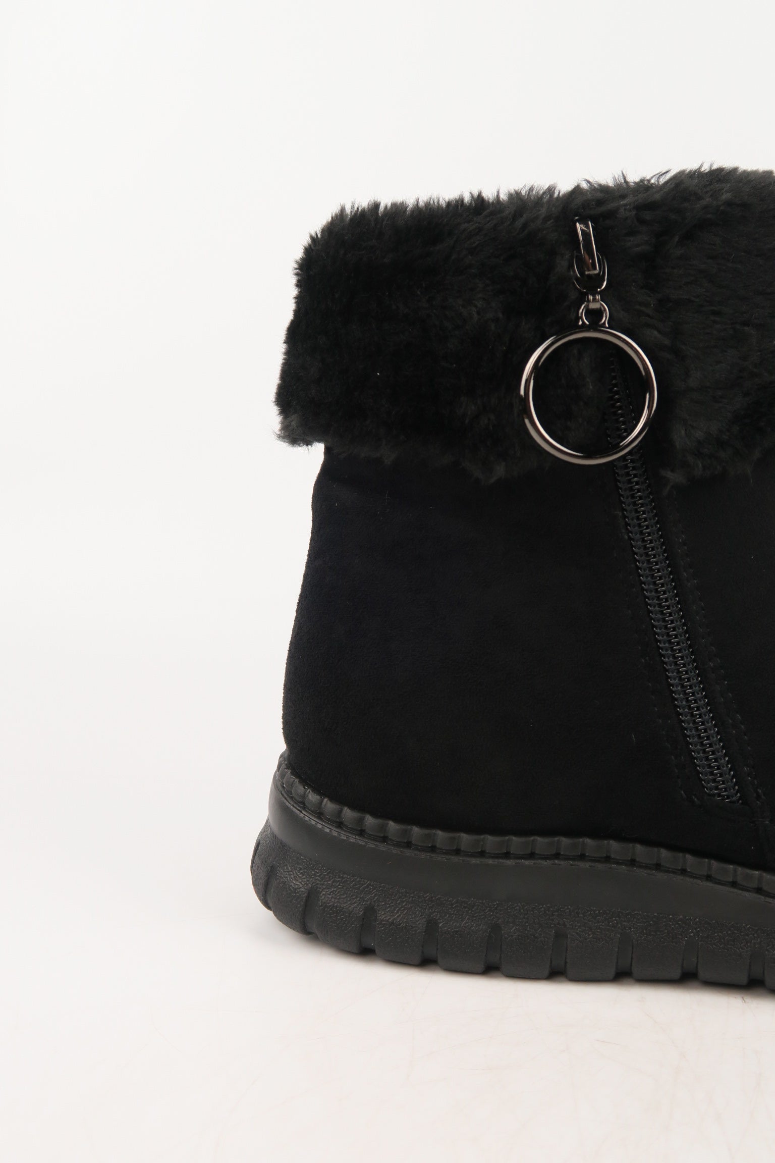 รองเท้าบูทหนังกำมะหยี่ แต่งขนเฟอร์ no.80223-10 - Winter Boots Minus The Fur Lining On The Inside