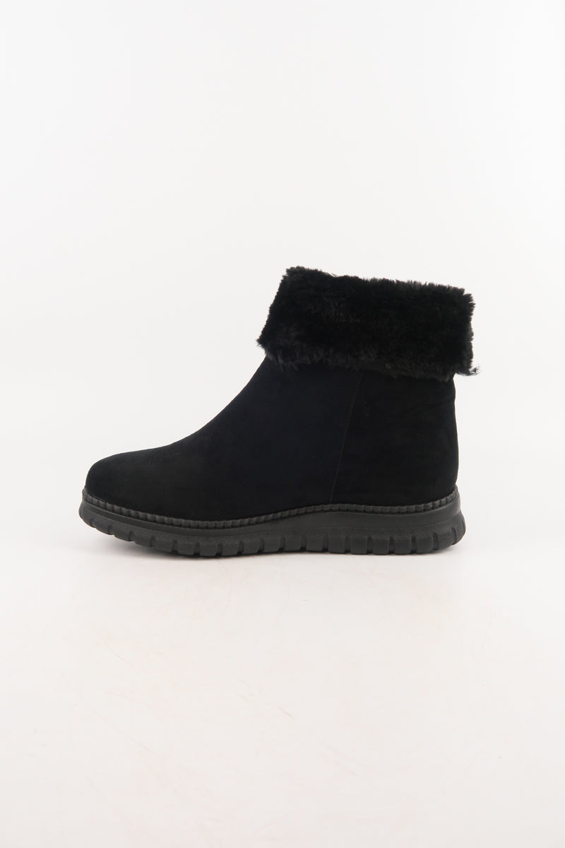 รองเท้าบูทหนังกำมะหยี่ แต่งขนเฟอร์ no.80223-10 - Winter Boots Minus The Fur Lining On The Inside