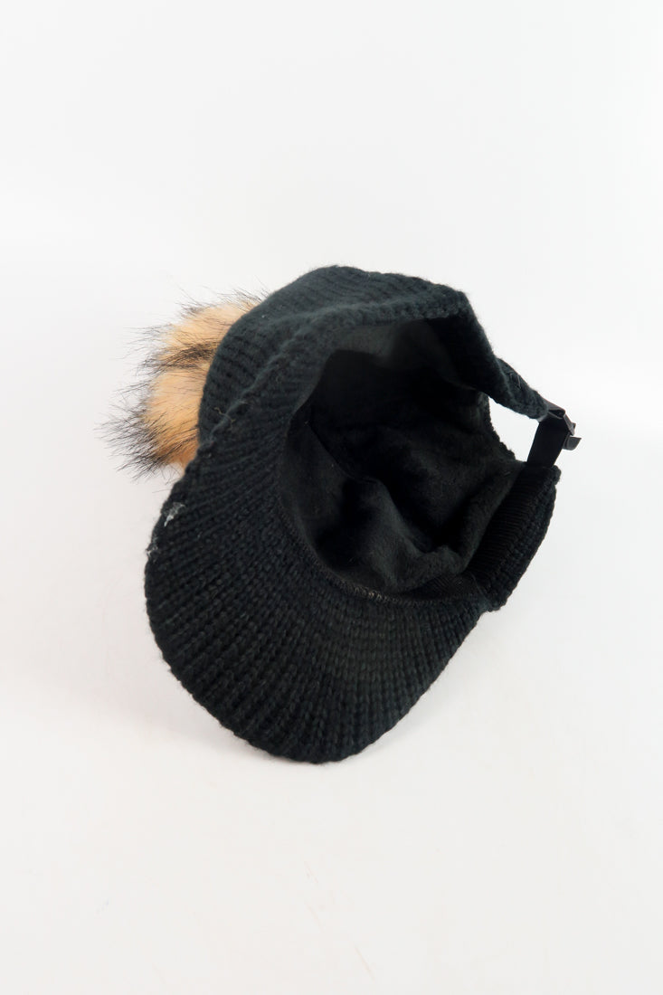 หมวกไหมพรม เเต่งปอม - Hair Knitted Cap