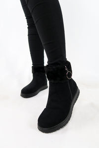 รองเท้าบูทหนังกำมะหยี่ แต่งขนเฟอร์ no.80223-10 - Winter Boots Minus The Fur Lining On The Inside