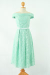 ชุดลูกไม้เปิดไหล่ - Off The Shoulder Lace Midi Dress