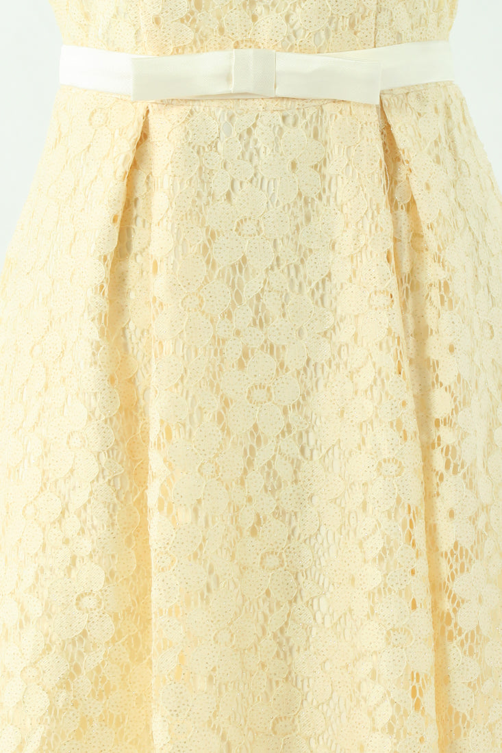 ชุดลูกไม้เปิดไหล่ - Off The Shoulder Lace Midi Dress