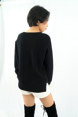 เสื้อไหมพรม เสื้อสเวตเตอร์ เสื้อกันหนาวคอกลม แขนยาว - Women's Basic Round Neck Side Split Loose Long Sleeve Knit Sweater