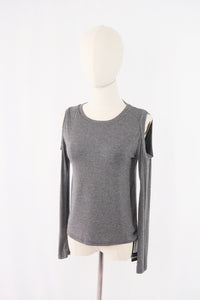 เสื้อยืดสีพื้นคอกลมเว้าไหล่ - Basic T-Shirt