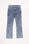 กางเกงยีนส์ขายาวเอวสูง  - High Waist Jeans