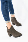 รองเท้าบูทแฟชั่นส้นสูง No. S-388- Pointed Toe Mid Heel Ankle Boots