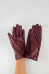 ถุงมือหนังกันหนาว ปอมเล็กดำขาว  - Genuine Leather Gloves
