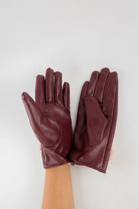 ถุงมือหนังกันหนาว ปอมเล็กดำขาว  - Genuine Leather Gloves