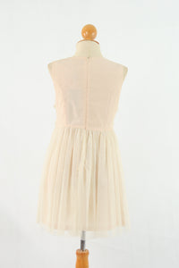 เดรสคอกลมเเขนในตัว - Sleeveless A-Line Dress