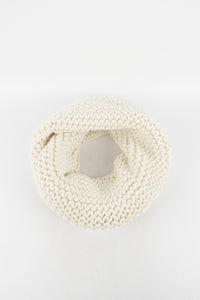 ผ้าพันคอทรงกลมอินฟินิตี้ - Warm Knit Infinity Scarf