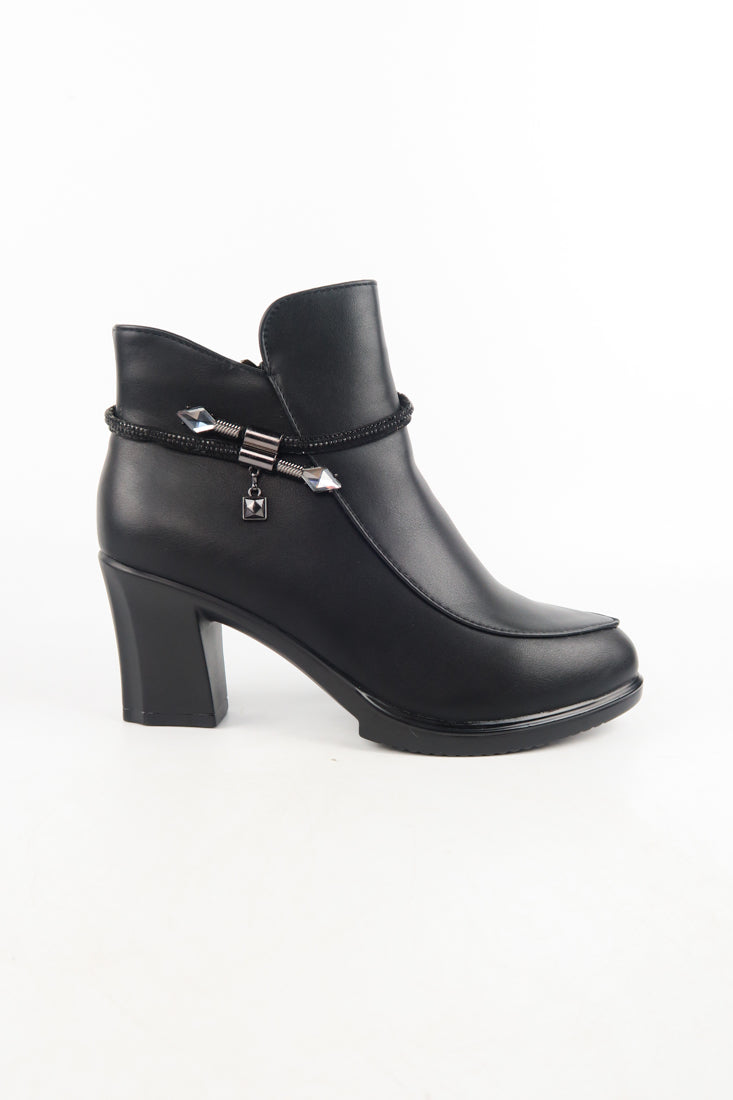 รองเท้าบูทหนังกันหนาวส้นสูง รุ่น 9903 - Women's Mazziee Ankle Bootie