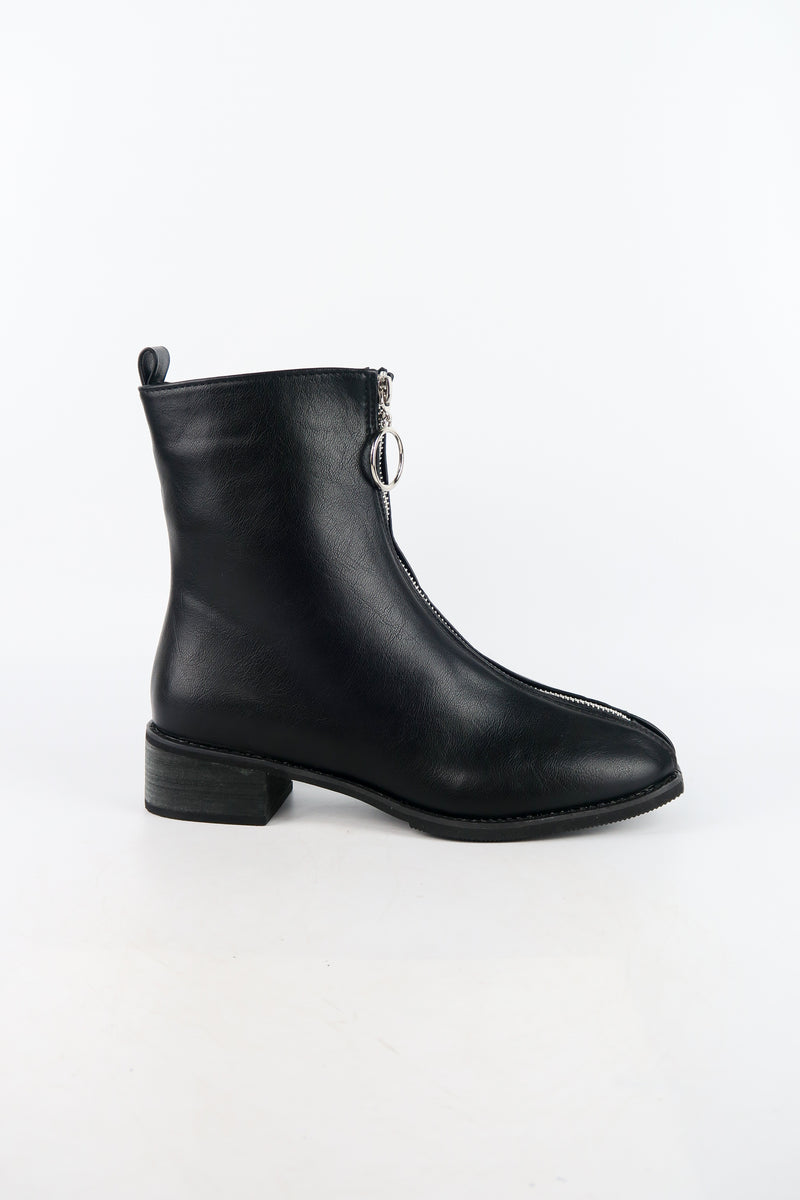 รองเท้าบูทหนังมีส้น แต่งซิปหน้า - Stylish Women's Short Boots With Buckle and Metal Design