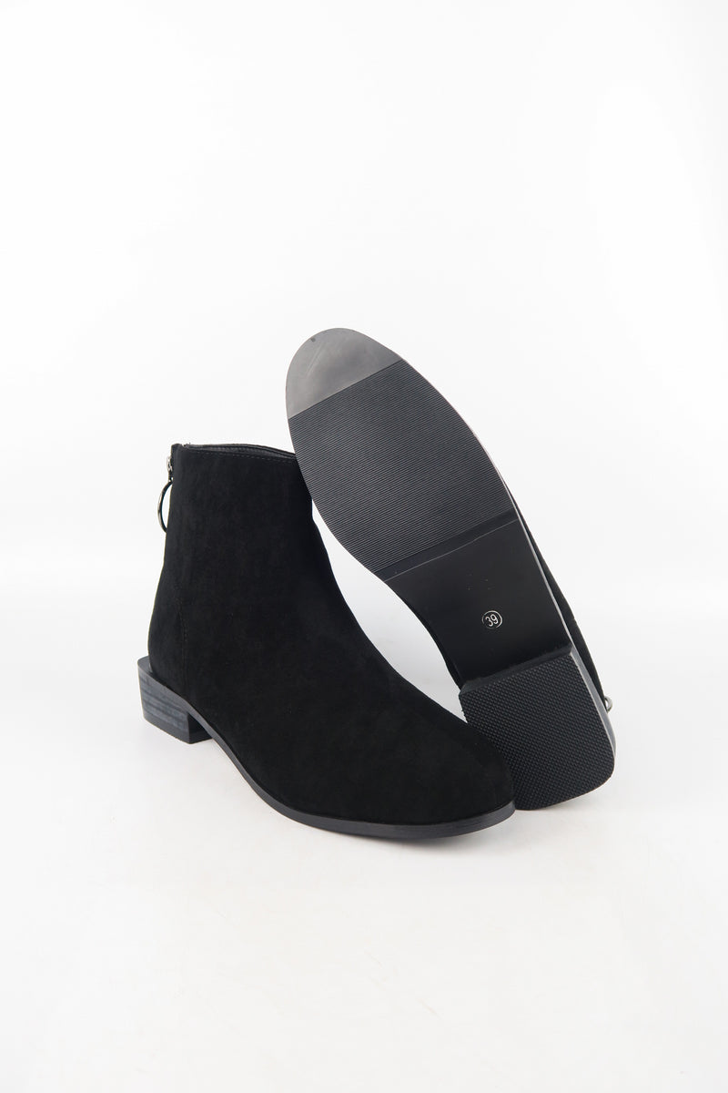 รองเท้าบูทกันหนาว ส้นสูงแต่งซิปหลัง - Pointed Toe Mid Heel Ankle Boots
