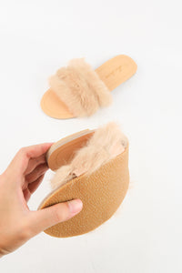 รองเท้าแตะเเต่งขนเฟอร์ - Furry Slides Fashion Fur Sandals