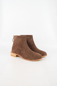 รองเท้าบูทกันหนาว ส้นสูงแต่งซิปหลัง - Pointed Toe Mid Heel Ankle Boots