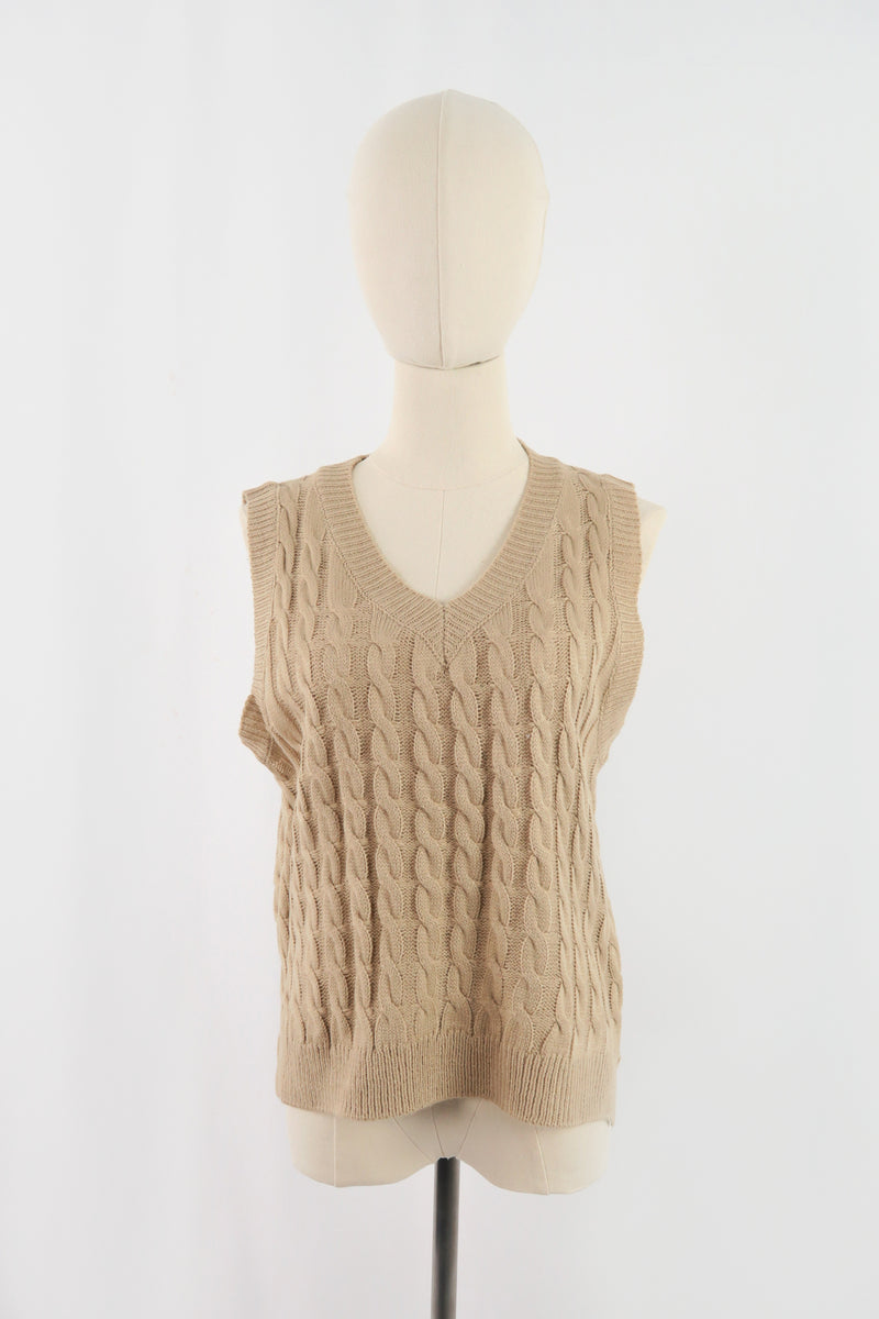 เสื้อไหมพรมเเขนในตัว - Sleeveless Sweater