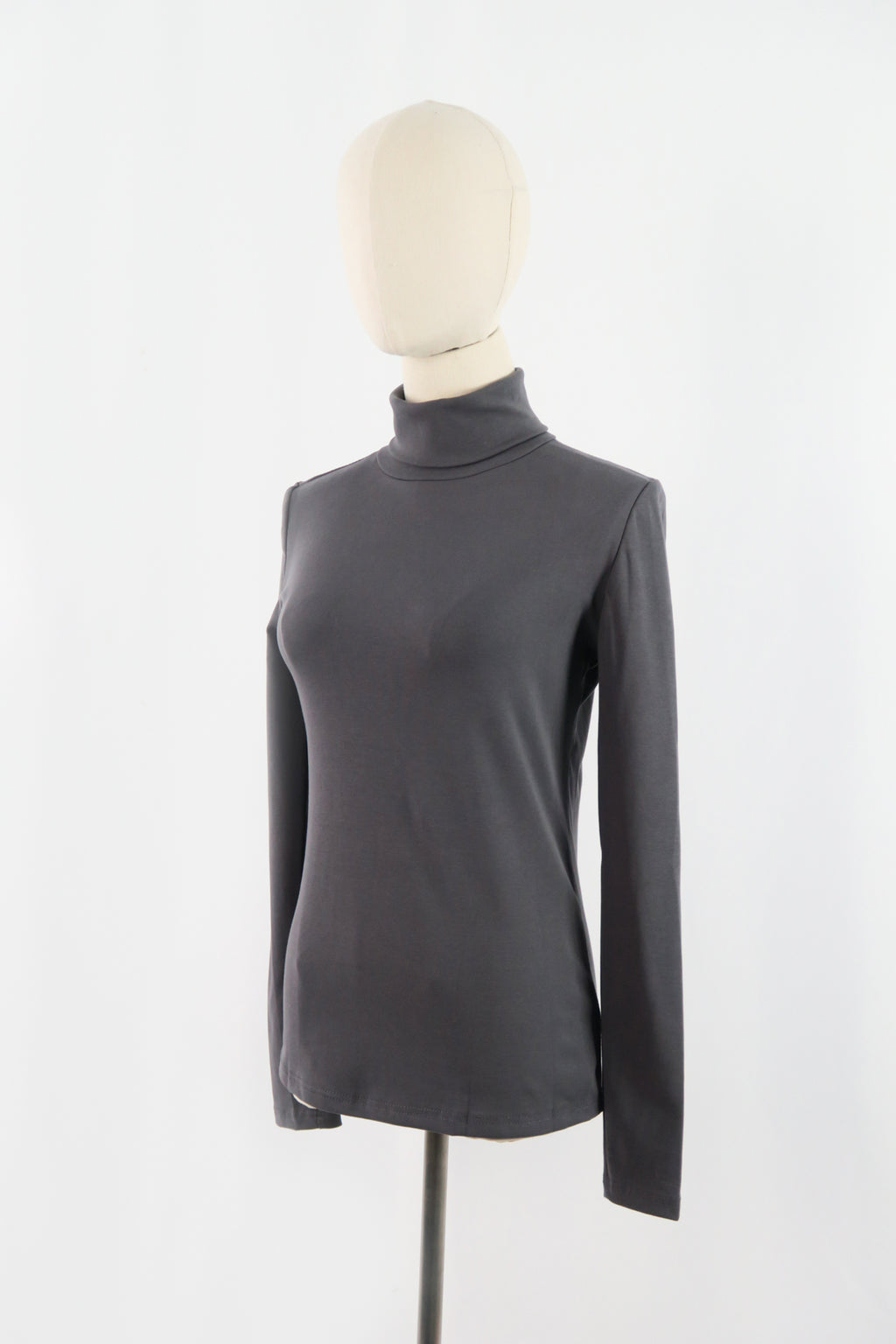 สเวตเตอร์ คอสูง แขนยาว - High-Neck Sweater