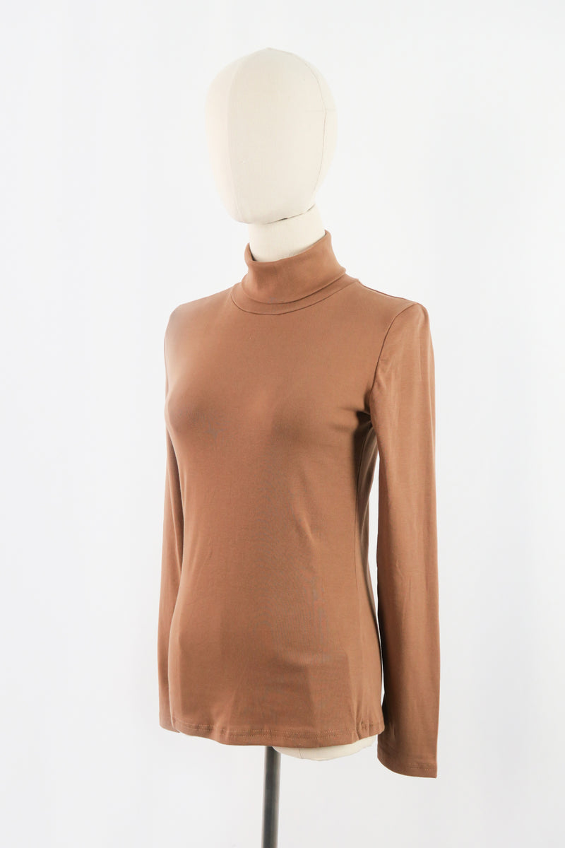 สเวตเตอร์ คอสูง แขนยาว - High-Neck Sweater