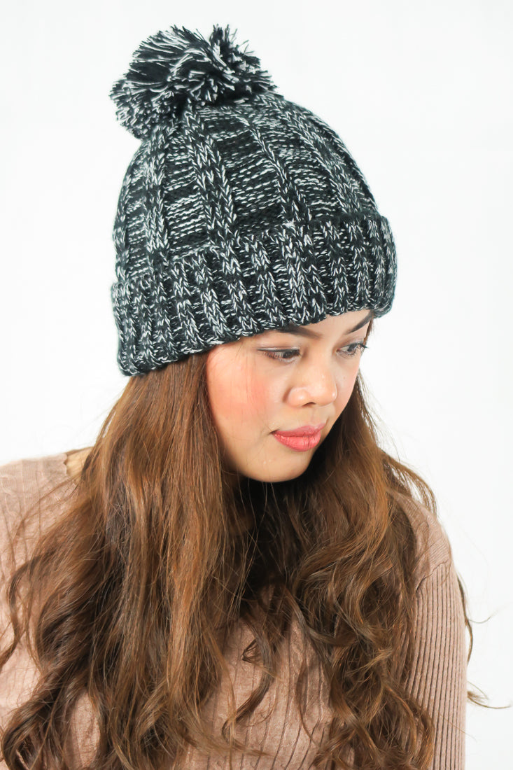 หมวกไหมพรม ทรงบีนนี่แต่งปอม แบบบุขนด้านใน - Thick Cable Knitted Fleece Lined Pom Pom Beanie Hat