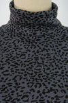 สเวตเตอร์ คอสูง แขนยาว - High-Neck Sweater