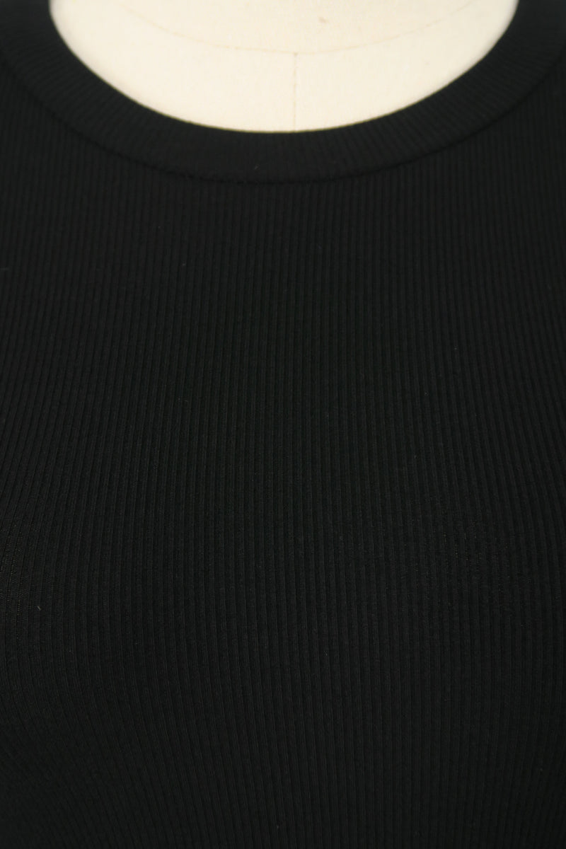 เสื้อยืดคอกว้างเเขนยาว - Long-Sleeved T-Shirt