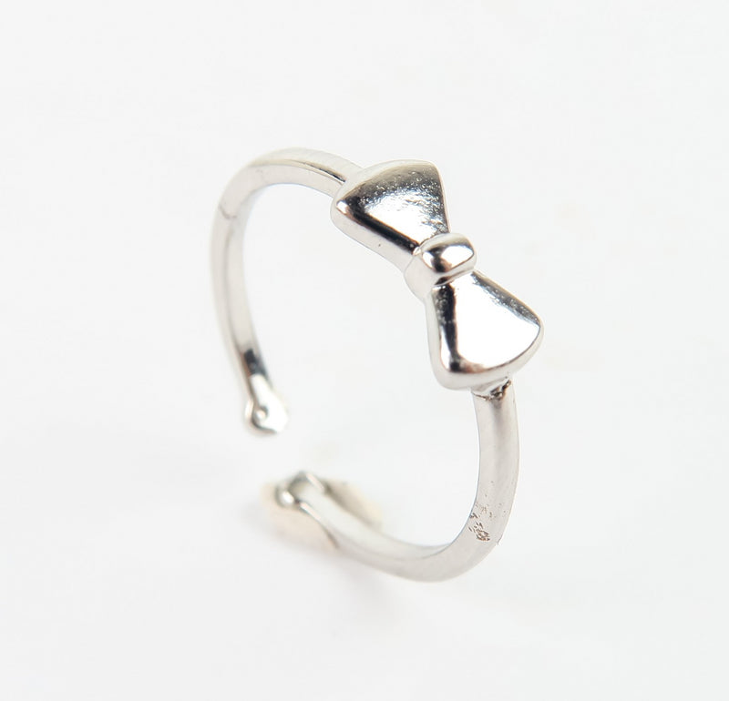 แหวนสแตนเลสสตีลเรียบหรู มีสไตล์ แหวนแฟชั่นผู้หญิง - No.585