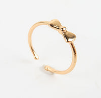 แหวนสแตนเลสสตีลเรียบหรู มีสไตล์ แหวนแฟชั่นผู้หญิง - No.585