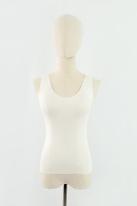 เสื้อยืดคอวี - V-Neck Sleeveless Top