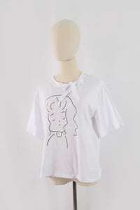 เสื้อยืดคอกลมแต่งโบว์ - Basic T-Shirt No.8026