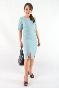 เดรสทรง Slim Fit - Short Sleeves Slim Fit Midi Dress