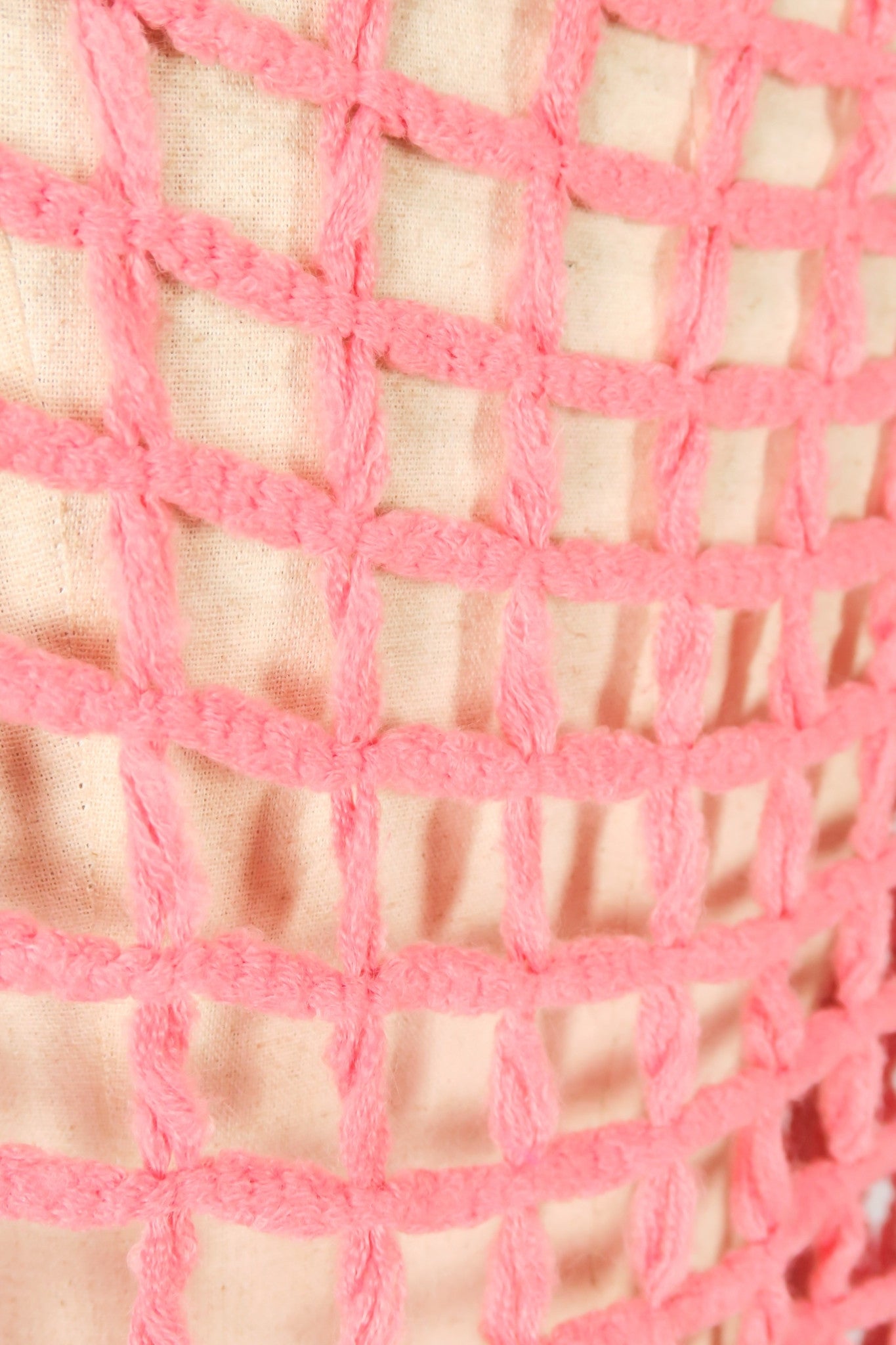 ผ้าพันคอไหมพรมตาข่าย  - Large Cable-Knit Soft Wool Scarf