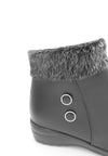 รองเท้าบูทหนังแต่งขน A603- Faux Fux Patent Leather Ankle Boots