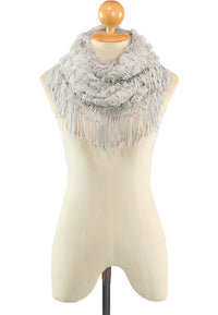 ผ้าพันคอทรงกลมอินฟินิตี้ - Warm Knit Infinity Scarf With Tassels