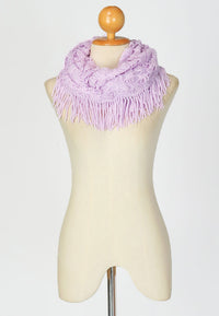 ผ้าพันคอทรงกลมอินฟินิตี้ - Warm Knit Infinity Scarf With Tassels