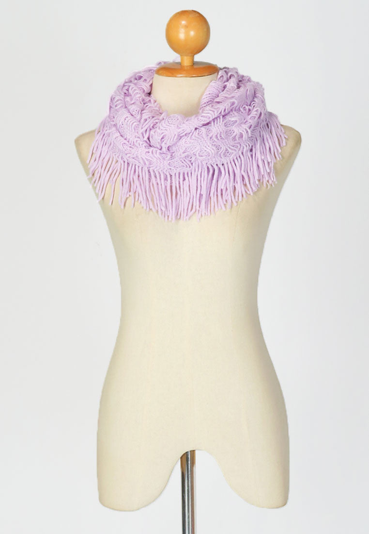 ผ้าพันคอทรงกลมอินฟินิตี้ - Warm Knit Infinity Scarf With Tassels